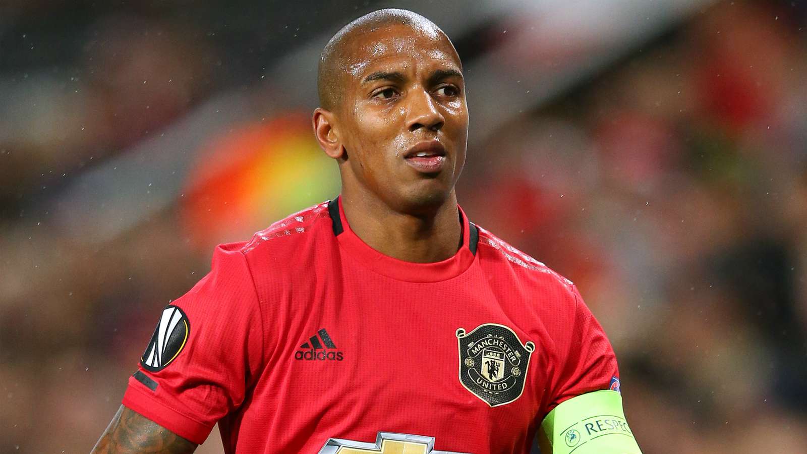 Man United có đội trưởng mới thay thế Ashley Young