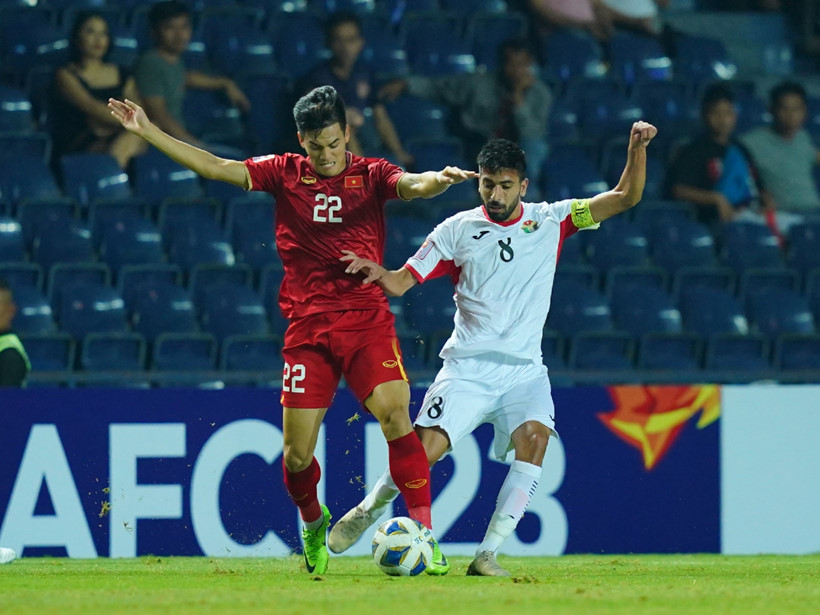 Điểm tin bóng đá sáng 14/1: U23 Việt Nam hòa Jordan, Barca bổ nhiệm HLV mới