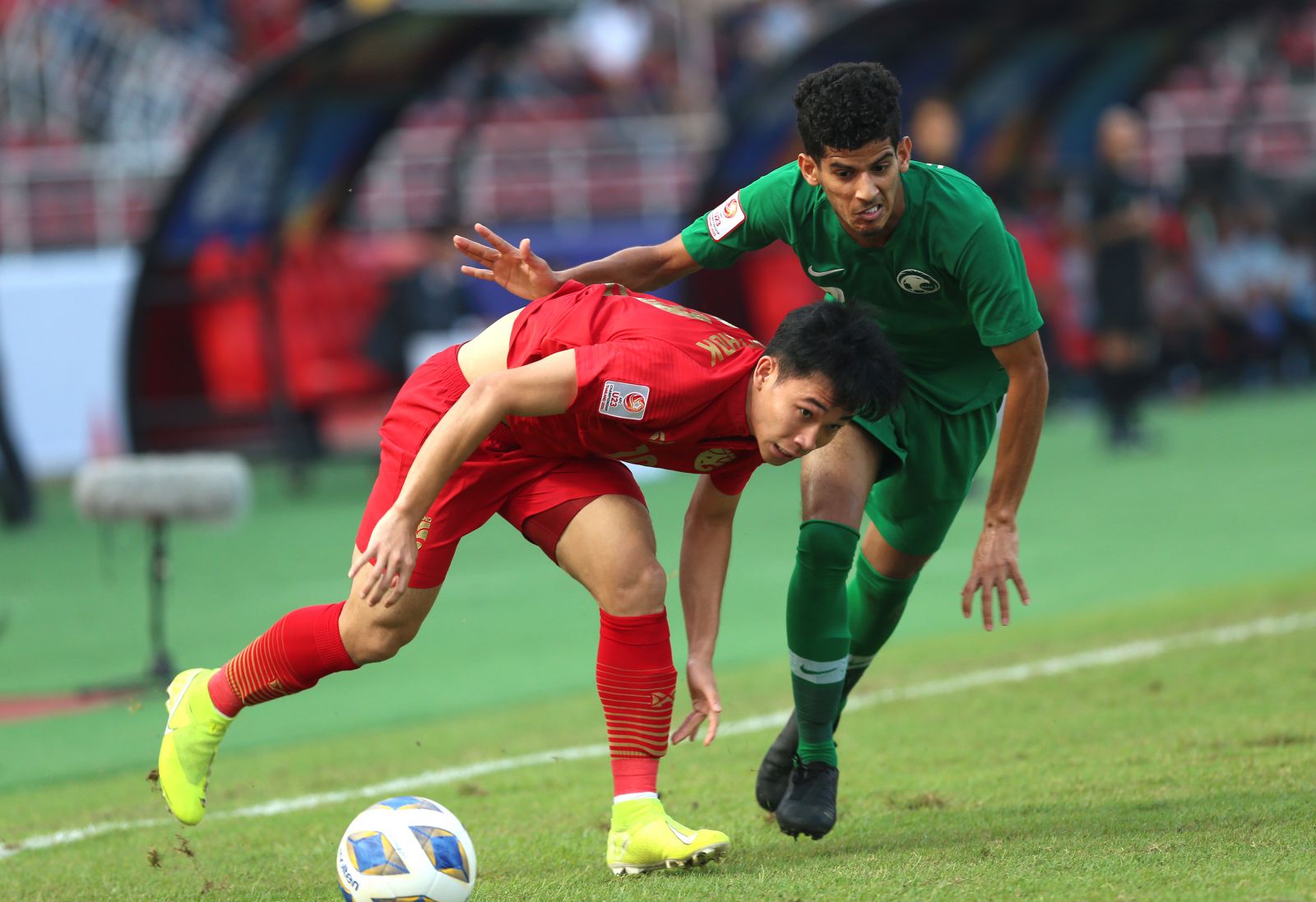 Hạ U23 Thái Lan, HLV Saudi Arabia đắc thắng không cần VAR