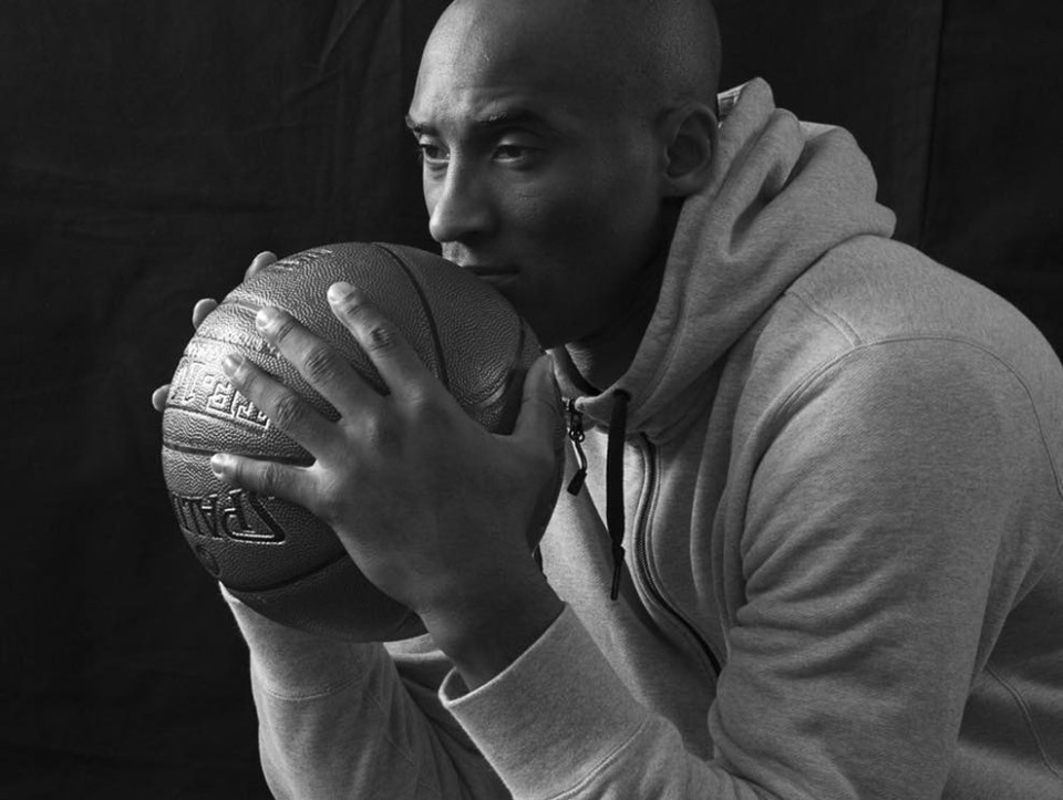 Kobe Bryant qua đời thương tâm, Messi, Ronaldo và thế giới bóng đá tri ân xúc động