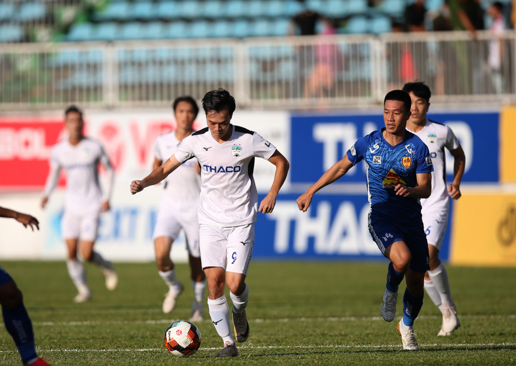 Văn Toàn không dám nghĩ vô địch V.League cùng HAGL