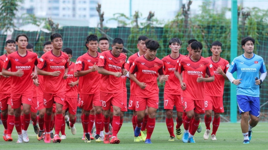 Báo Indonesia hả hê trước sự rút lui của U22 Việt Nam