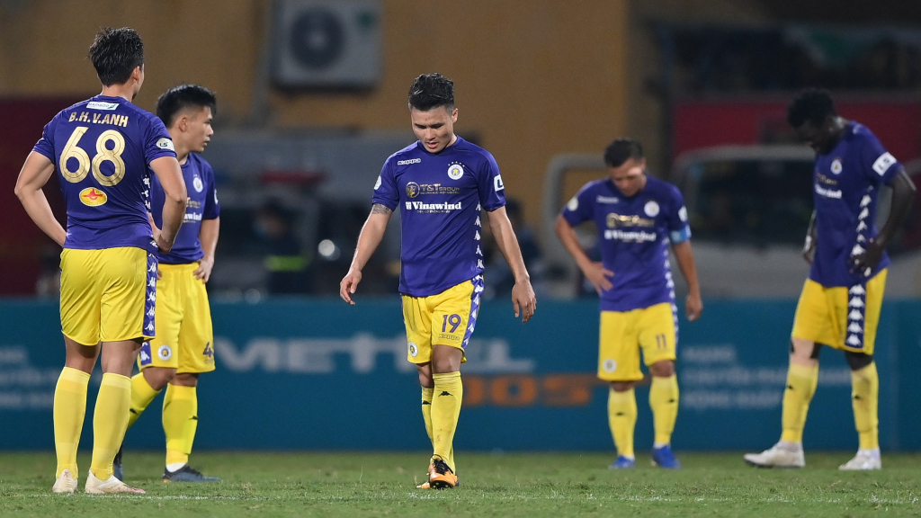 Hà Nội FC chịu tổn thất lớn sau trận hòa Viettel