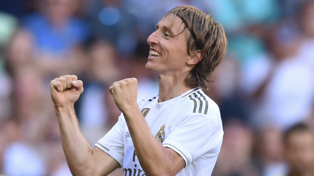 Luka Modric thể hiện tình yêu mãnh liệt với Real Madrid 