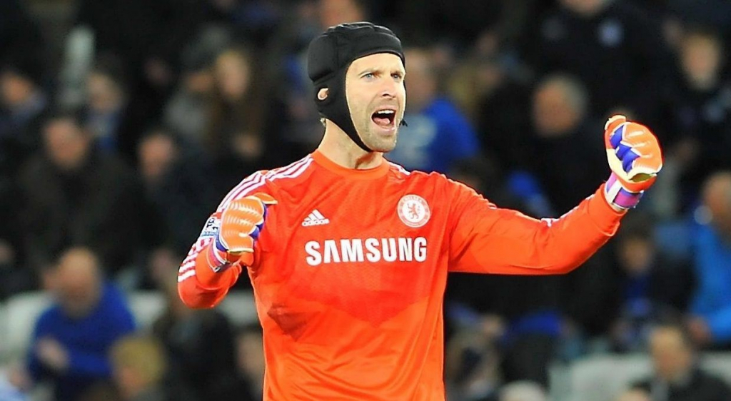 SỐC: Petr Cech trở lại đội hình của Chelsea dự Ngoại hạng Anh
