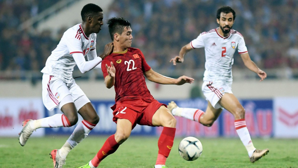 UAE vượt xa ĐT Việt Nam trước thềm vòng loại World Cup 2022