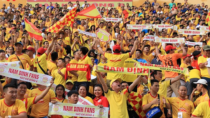 V-League thiệt hại lớn nếu DNH Nam Định rớt hạng
