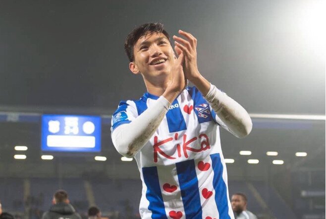 BLV Quang Huy đưa ra dự đoán về tương lai Văn Hậu tại Heerenveen