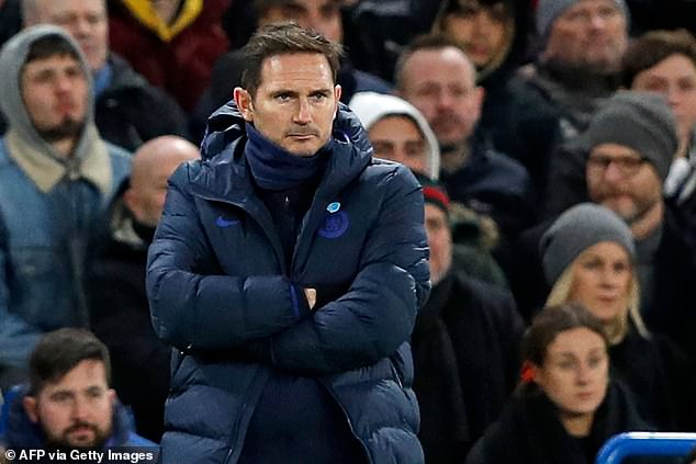 Chelsea thua đau MU, Lampard nổi đoá với trọng tài và VAR