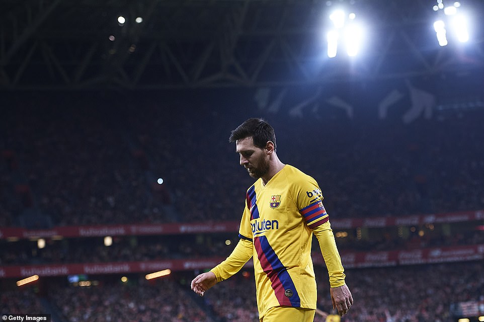 Huyền thoại Arsenal tiết lộ điểm yếu khiến Messi không thể thi đấu tại Ngoại hạng Anh