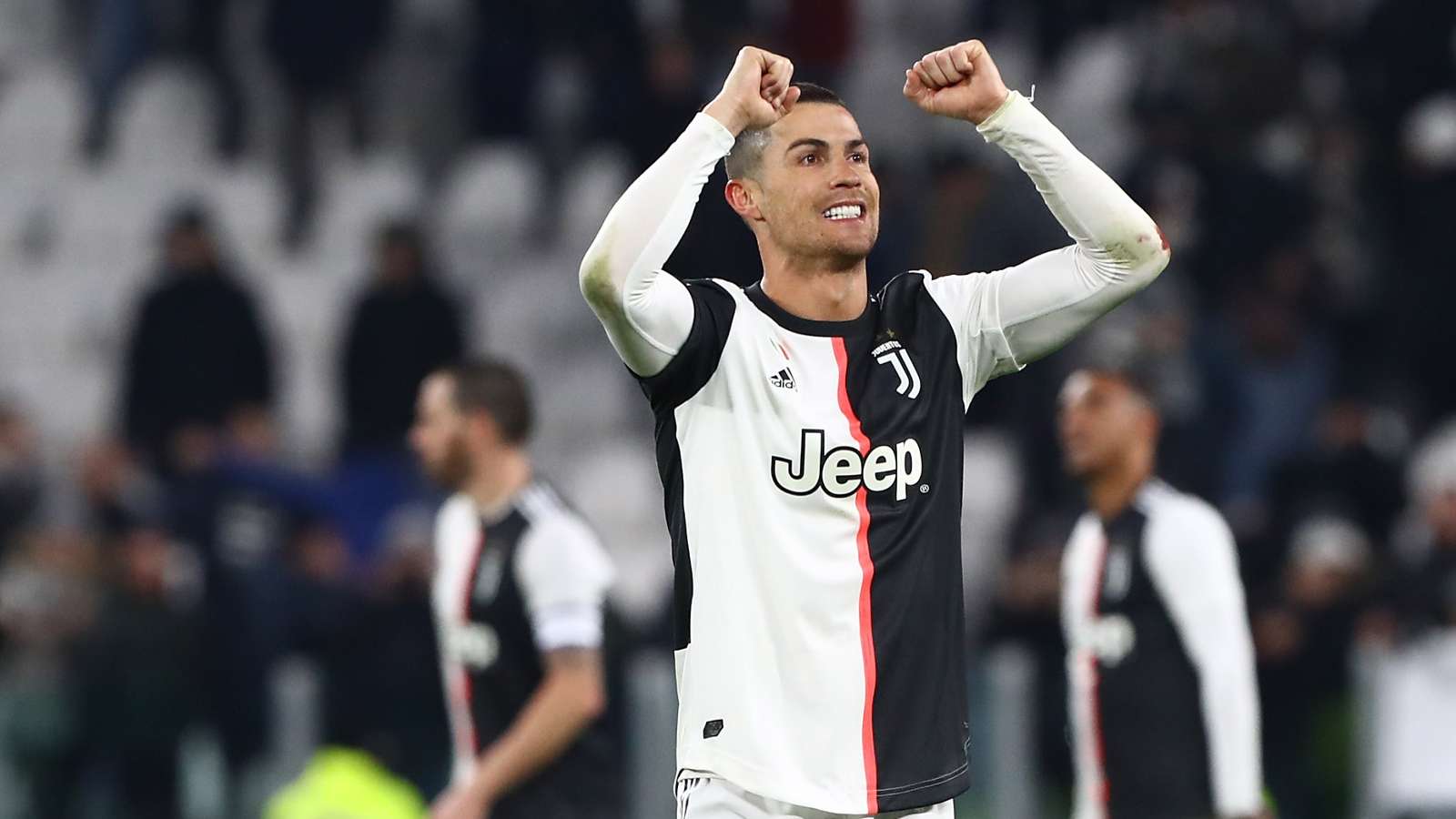 Juventus bại trận, Ronaldo vẫn tạo cột mốc đáng nhớ tại Serie A