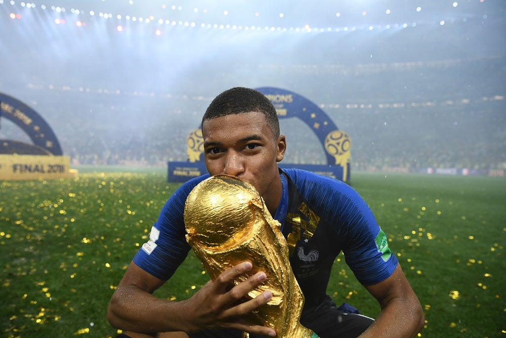 Kylian Mbappe – Lá thư dành tặng cho những tiểu Kylian