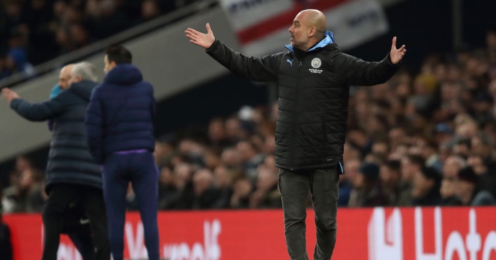 Pep Guardiola đang mất dần sự kiểm soát với Man City