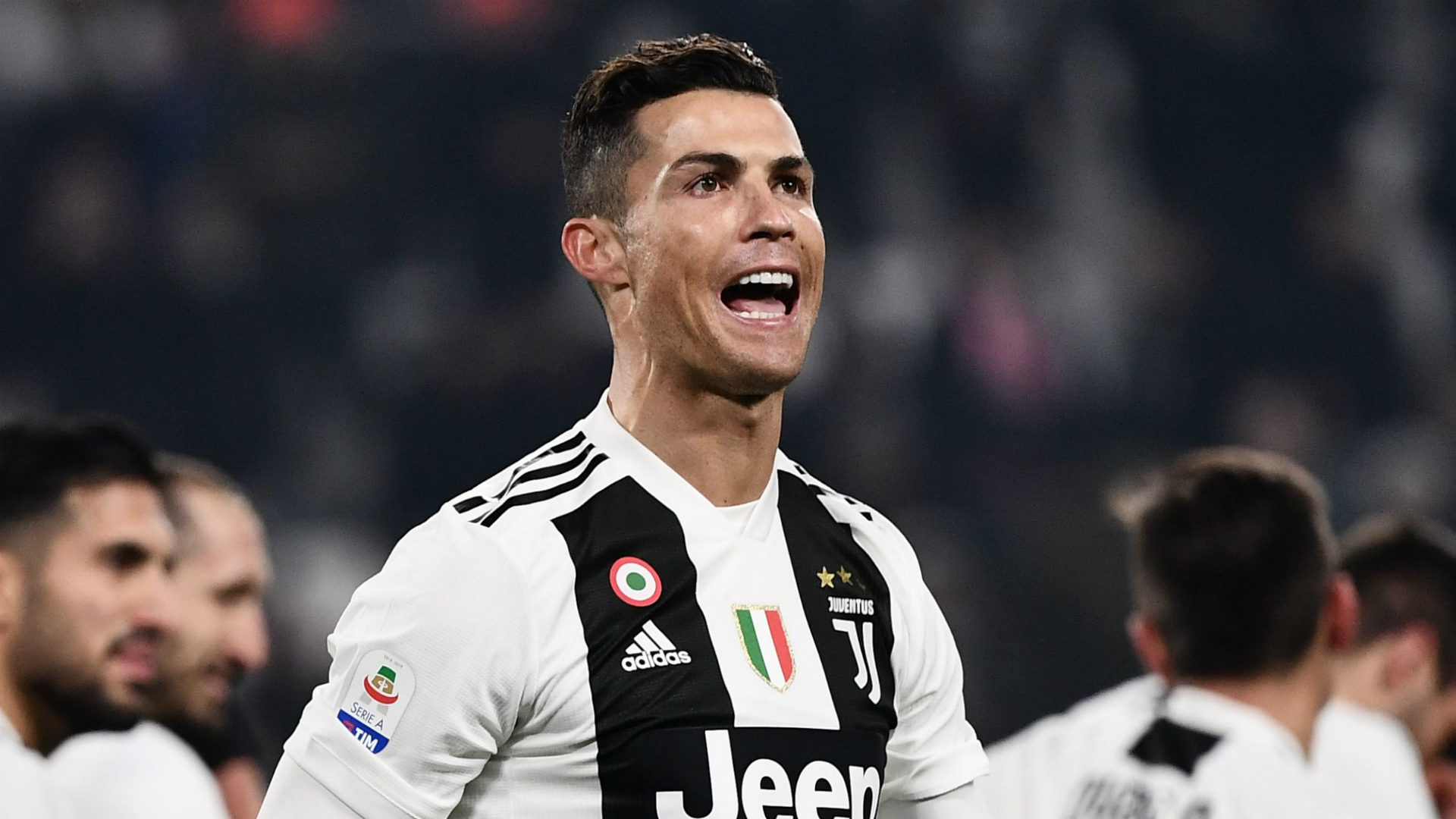 Ronaldo tự tin cùng Juventus bước vào tứ kết cúp C1