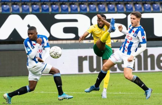 Văn Hậu lại không ra sân, Heerenveen thua 3 trận liên tiếp ở giải VĐQG Hà Lan