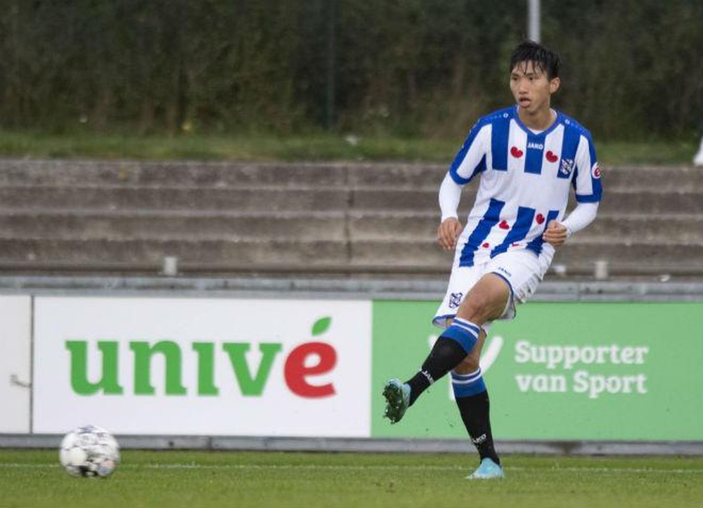 Văn Hậu liệu có cơ hội ra sân ở trận đấu tới cho SC Heerenveen?