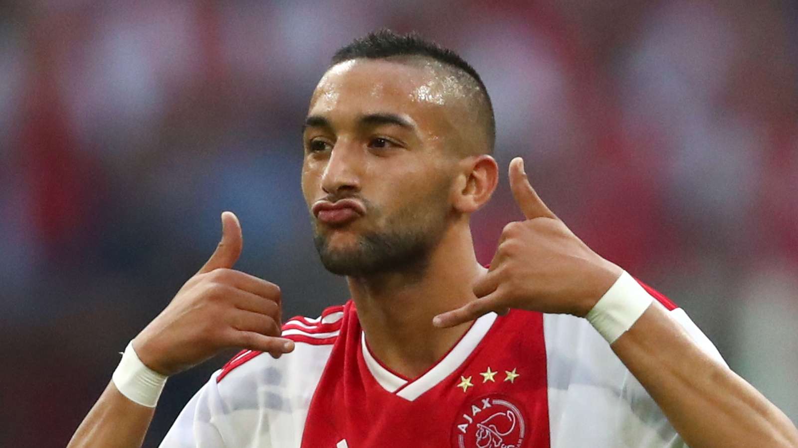 Hakim Ziyech và hành trình trở lại với bóng đá sau bi kịch