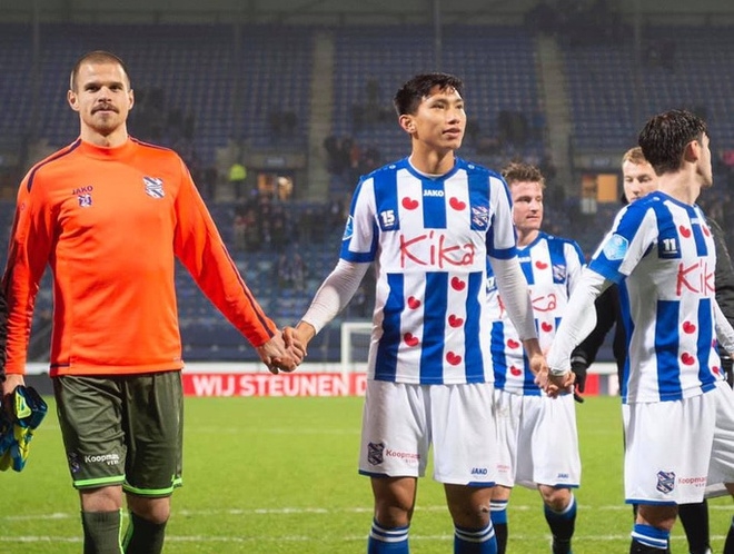 Heerenveen có thêm nhà tài trợ Việt Nam, Văn Hậu sẽ được giữ lại?