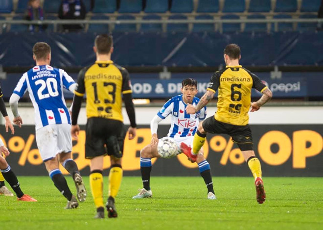 Văn Hậu nằm trong top cầu thủ sắp hết hạn hợp đồng ở Heerenveen