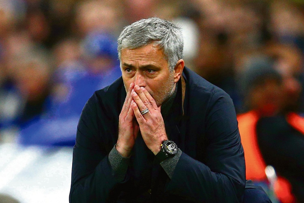 Điểm tin bóng đá tối 2/5: Mourinho hé lộ lần đổ lệ, thêm 3 cầu thủ dương tính Covid-19