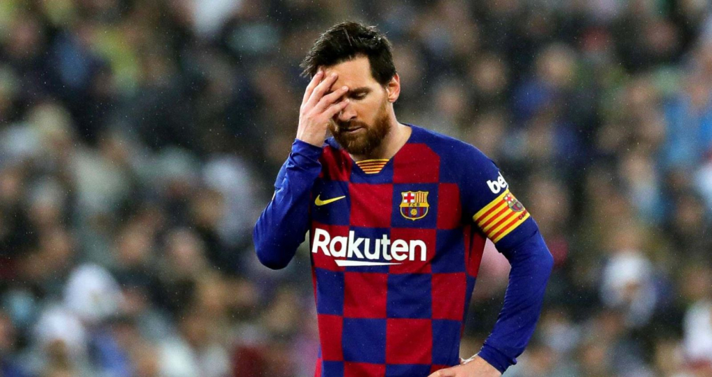 Đằng sau thông báo giảm lương của Messi là một Barca hỗn loạn