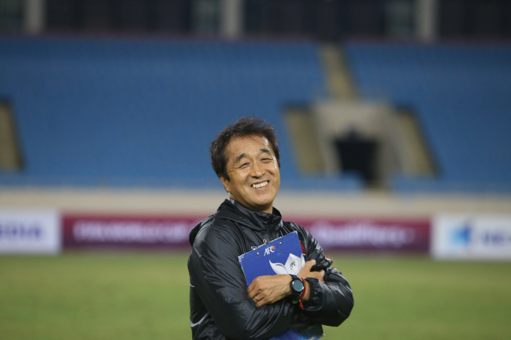 Trợ lý HLV Park tiết lộ cuộc gọi đưa ông đến với bóng đá Việt Nam