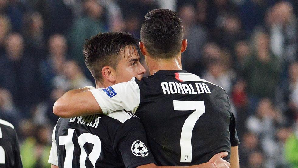 Đồng đội của Ronaldo hồi phục sau 4 lần dương tính với Covid-19