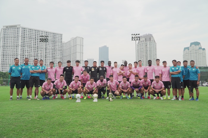 Hà Nội FC ăn mừng chiến thắng ở Gala Quả Bóng Vàng 2019