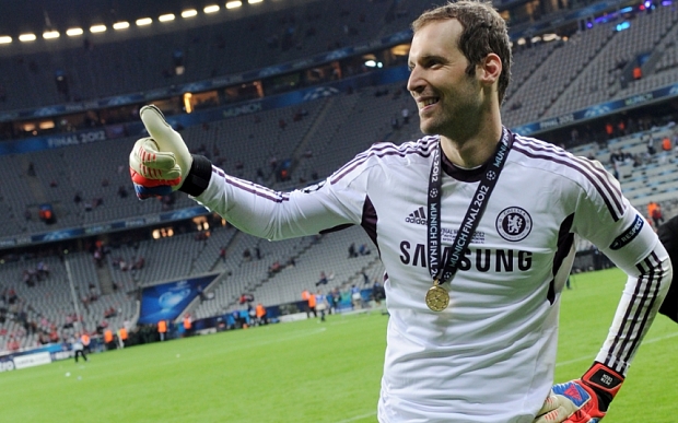Petr Cech và sự hy sinh quả cảm trong màu áo Chelsea