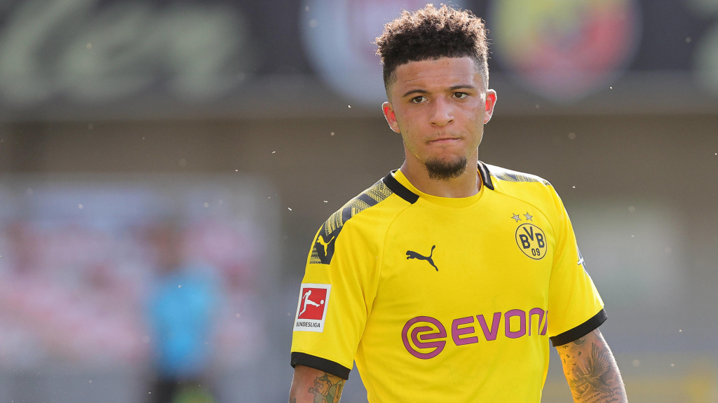 Sancho gửi thông điệp nhân văn trong ngày lập hattrick cho Dortmund