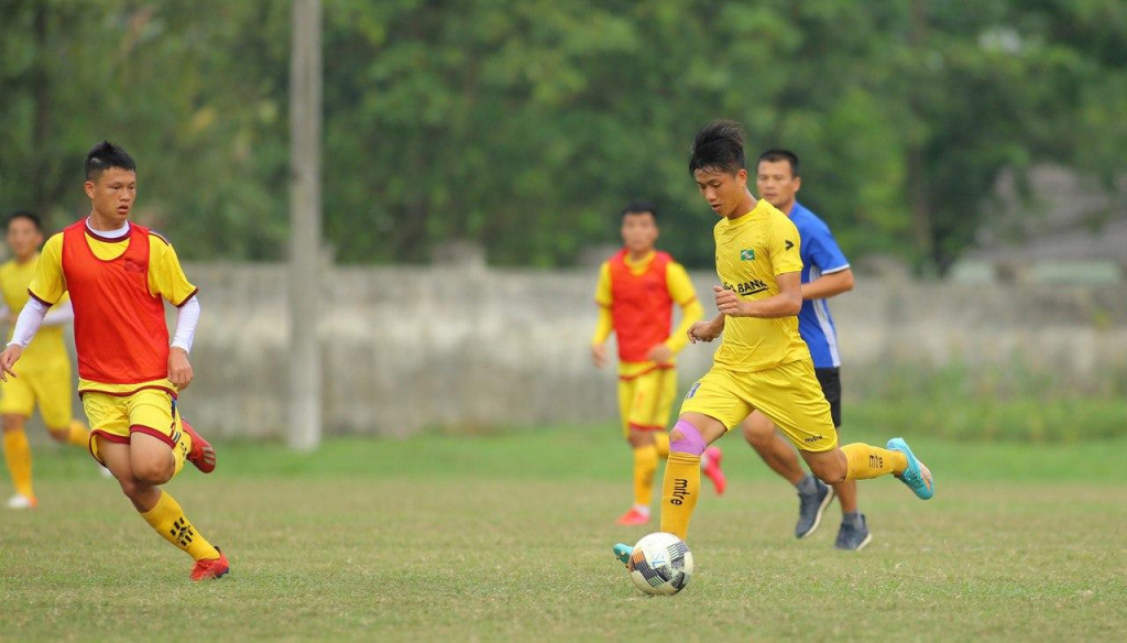 SLNA đón tin không vui về Văn Đức sau trận thắng U19