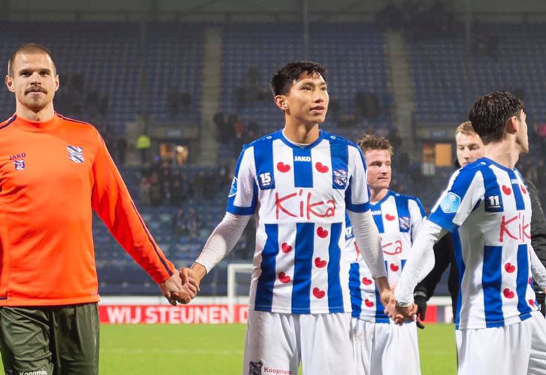 Văn Hậu bước vào giờ phút quyết định ở Heerenveen