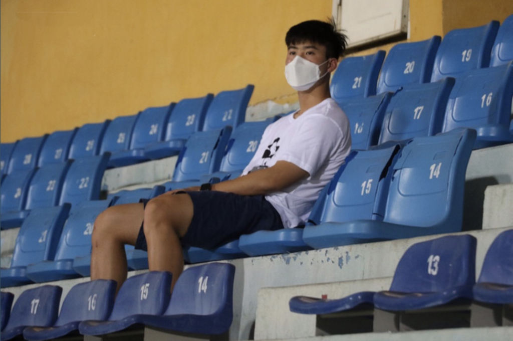 Xót xa hình ảnh Duy Mạnh trong trận Hà Nội FC - Đồng Tháp