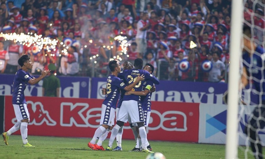Đại thắng HAGL, Hà Nội FC áp sát ngôi đầu V-League