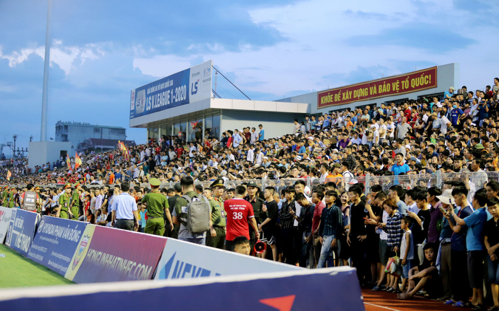 BTC V-League ra phán quyết vụ Hà Tĩnh “vỡ sân”