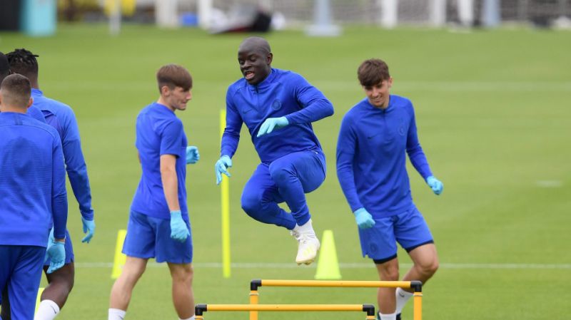 Kante trở lại đội hình Chelsea trong buổi tập