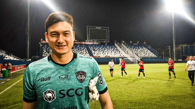 Lãnh đạo Muangthong United xác định rõ tương lai Văn Lâm