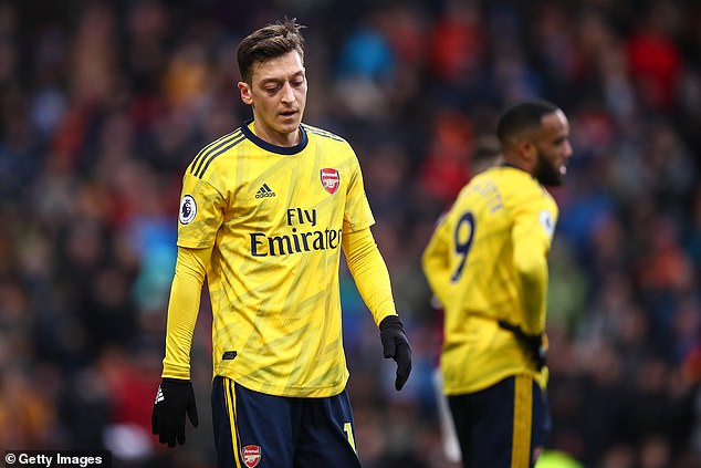 Sốc với số tiền mà Arsenal phải trả cho đóng góp của Ozil