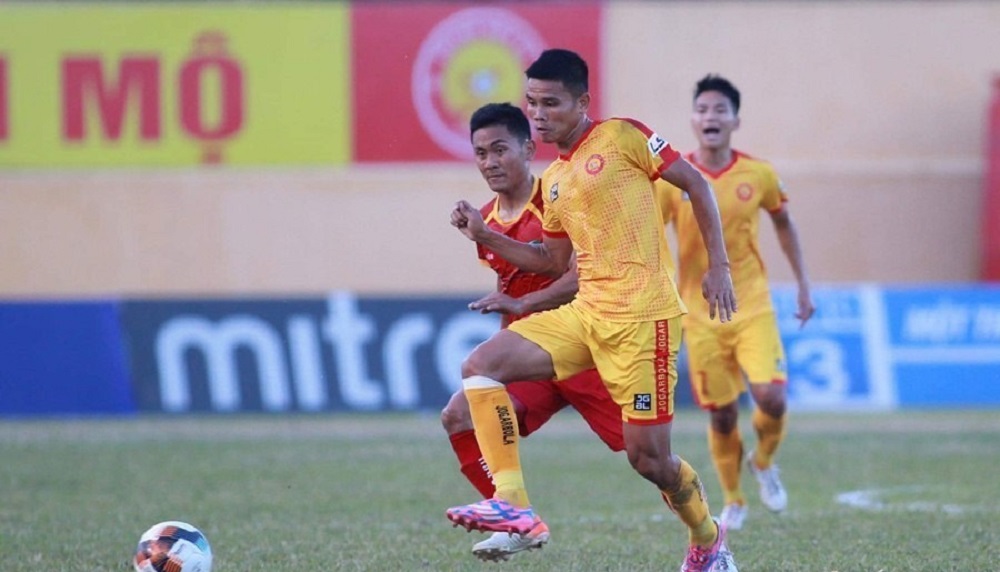 Giành 1 điểm trước Thanh Hóa, SLNA lập kỷ lục tại V-League