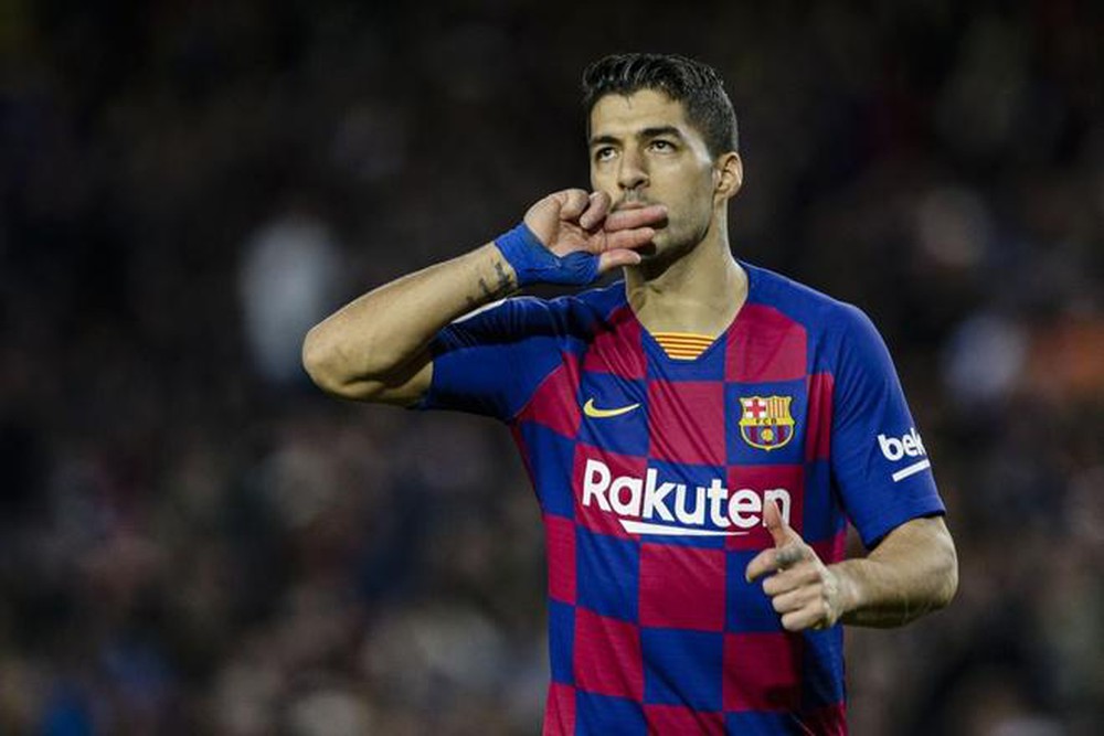 Suarez đứng trước cơ hội lập cột mốc vĩ đại tại Barcelona