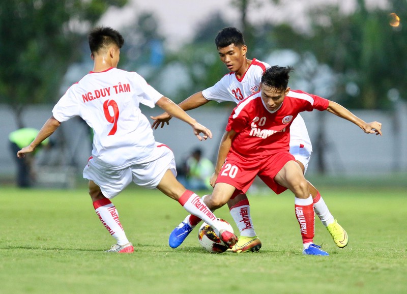 HLV Graechen: “U19 HAGL thất bại do để thua quá sớm”