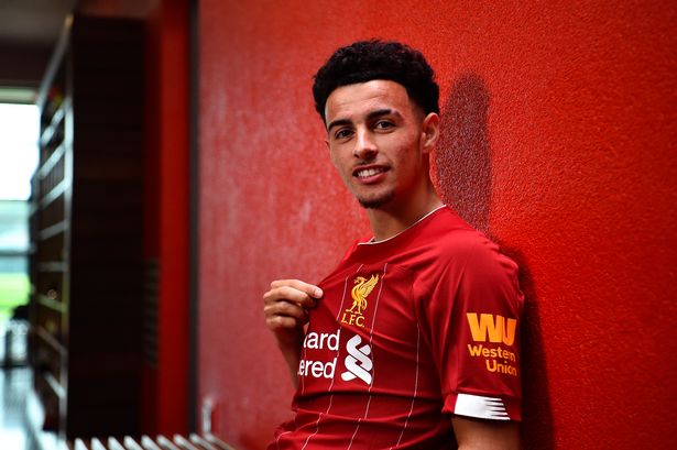 Liverpool trói chân thành công sao trẻ bằng hợp đồng dài hạn