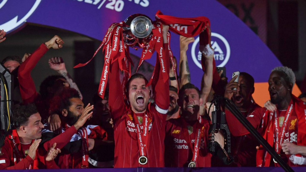 Vượt mặt De Bruyne, đội trưởng Liverpool nhận giải cầu thủ xuất sắc nhất Ngoại hạng Anh