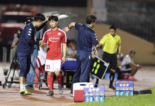 Đấu Hà Nội FC, HLV Hàn Quốc thừa nhận Công Phượng mệt mỏi