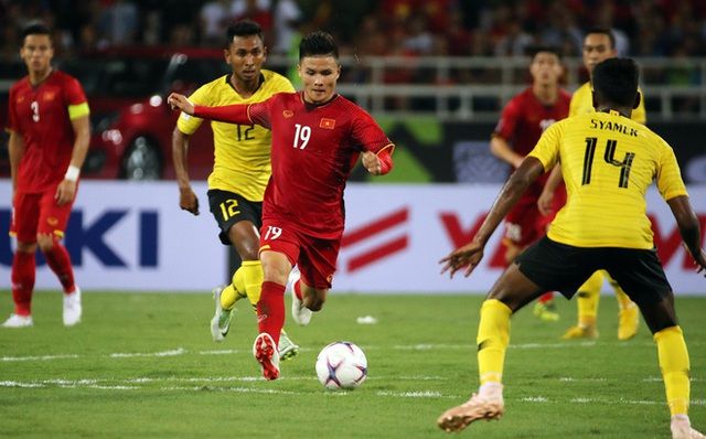 Điểm tin bóng đá tối 6/8: ĐT Việt Nam “chốt” ngày đấu Malaysia, Inter công bố Sanchez