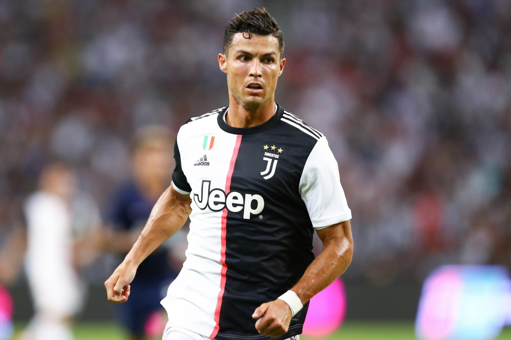 Điểm tin bóng đá sáng 14/7: MU lỡ cơ hội vào top 4, Ronaldo cam kết tương lai với Juventus