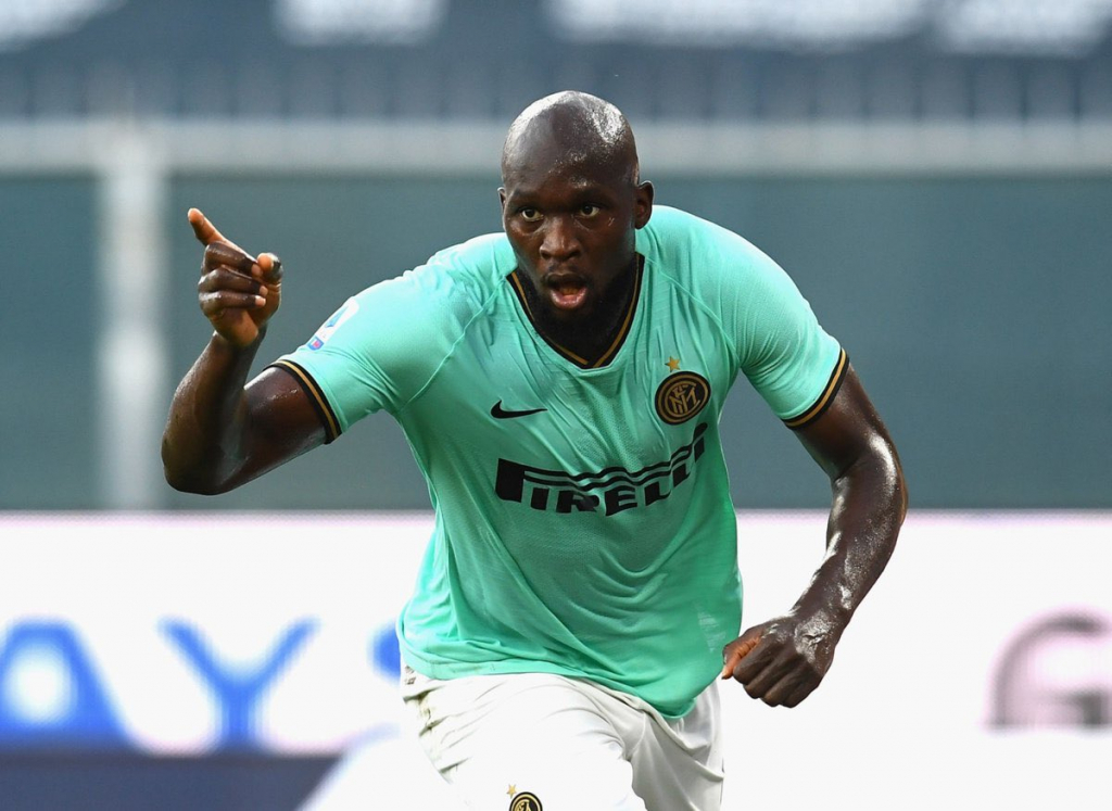 Ghi cú đúp cho Inter, Lukaku san bằng kỷ lục tồn tại 70 năm