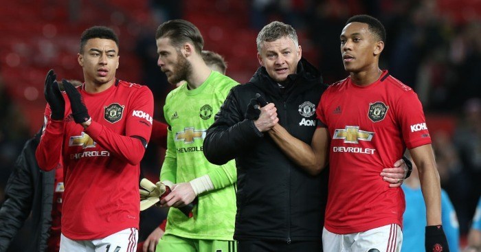 Ca ngợi Solskjaer, Martial tranh thủ đáp trả Mourinho