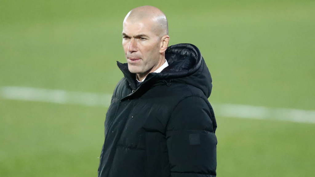 Zidane nguy cơ mất quyền chỉ đạo 2 trận của Real