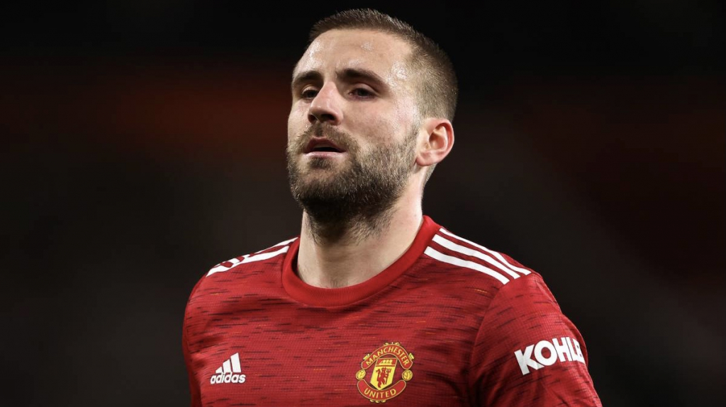 Bất ngờ với 2 cái tên đứng sau phong độ chói sáng của Luke Shaw tại MU